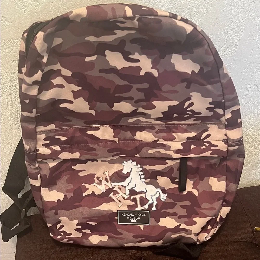 #1092+ Kendall & Kylie Camouflage Backpack